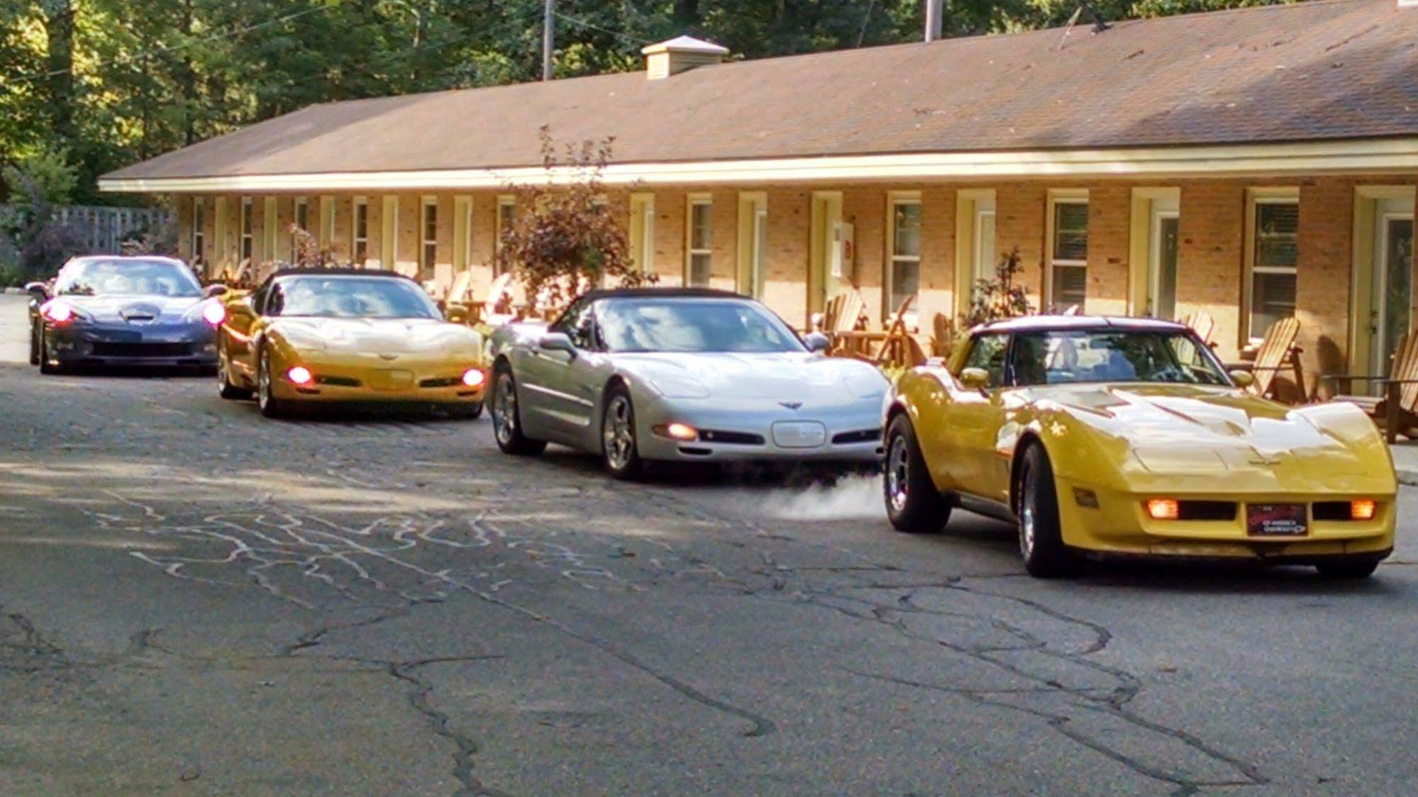 The Saugatuck Retro Resort Екстериор снимка